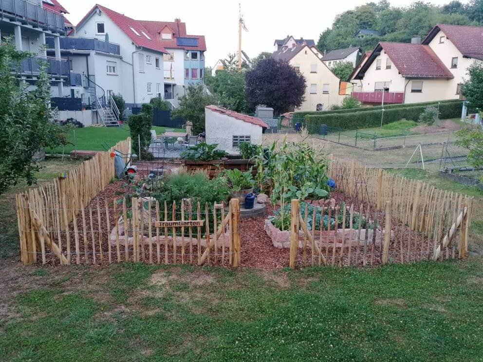 Staketenzaun Gemüsegarten
