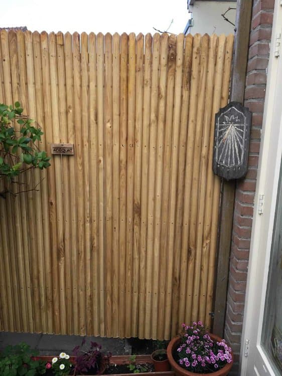 Palisadenwand Holz