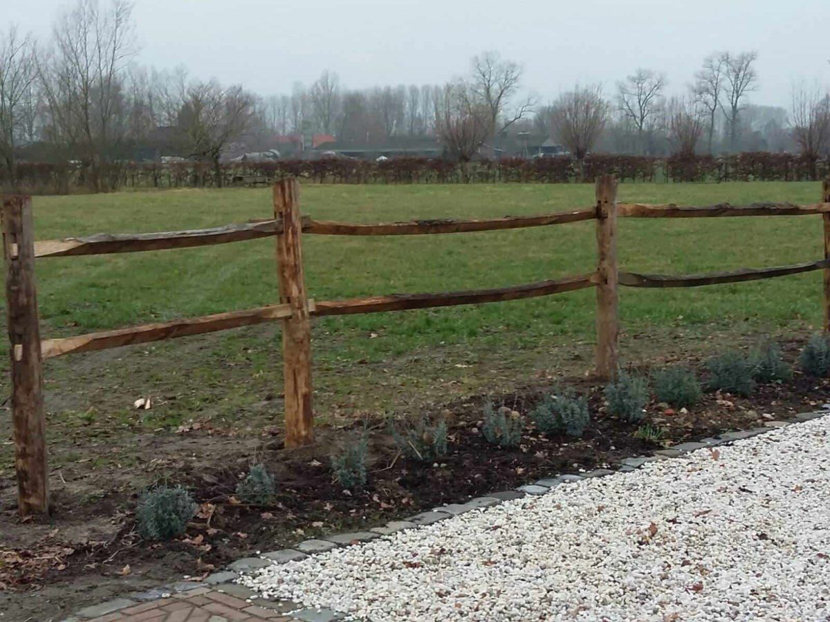 Post en châtaignier 2-niveaux