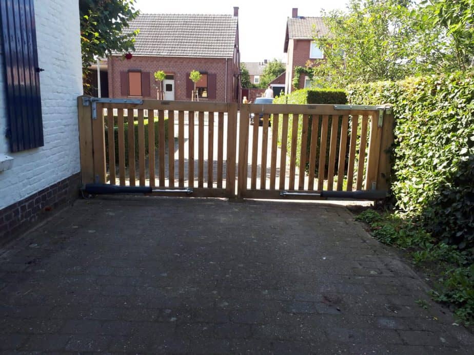 Porte de jardin en chêne