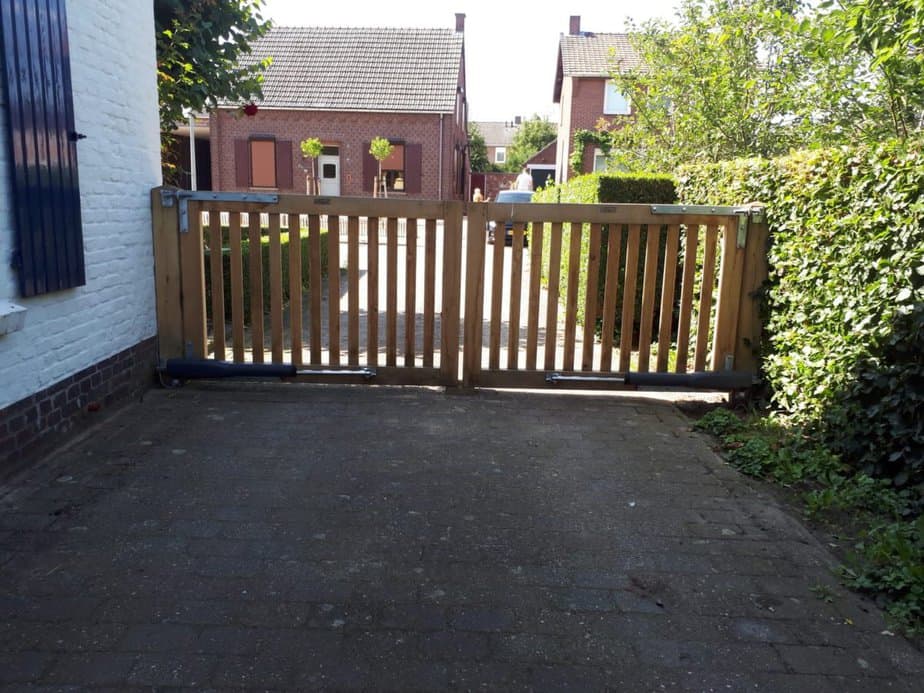 Porte de jardin en chêne
