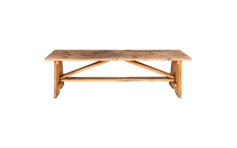 Eiken bank van gezaagd hout