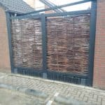 hazelaarscherm in tuin