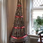 Kerstversiering van wilgentenen
