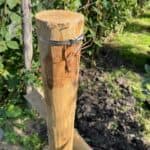 Kastanje paal 7-9 cm met met slangklem