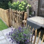 Frans schapenhek 50 cm hoog met latafstand 10 cm, schapenhek 80 cm hoog en een rondhoutpoort n 80 cm hoog Adequat