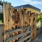 Kastanje palen, houten palen Adéquat