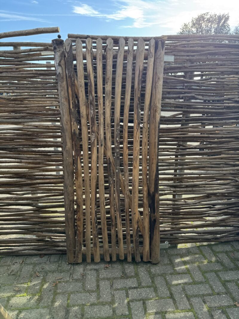 Nr36 rondhoutpoort rechtsdraaiend 080B x 175H